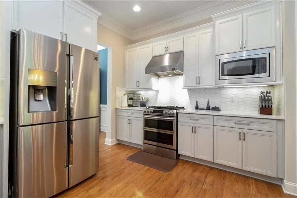 238 Meeting Lane Unit 47, Atlanta, Georgia 30342, 4 Bedrooms Bedrooms, ,2 BathroomsBathrooms,Residential,Sold,238 Meeting Lane Unit 47,6949519