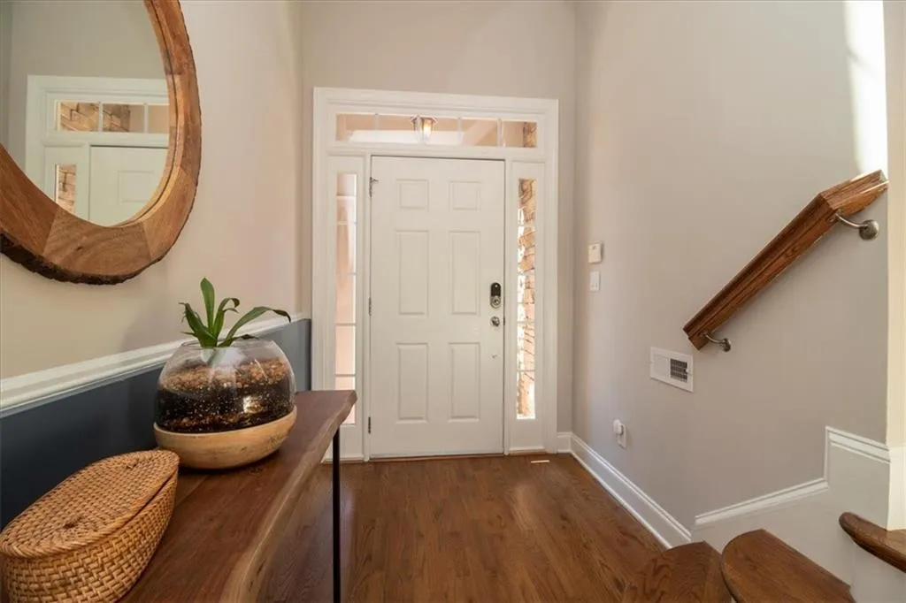 238 Meeting Lane Unit 47, Atlanta, Georgia 30342, 4 Bedrooms Bedrooms, ,2 BathroomsBathrooms,Residential,Sold,238 Meeting Lane Unit 47,6949519