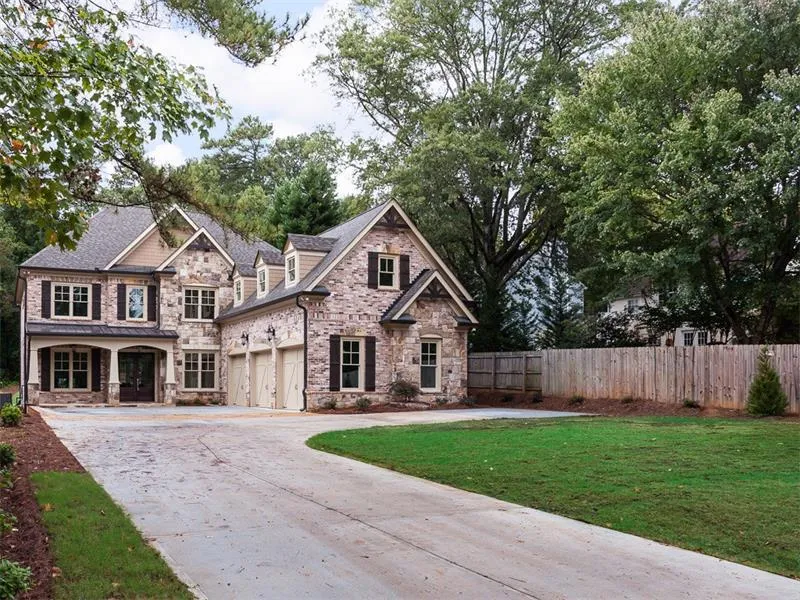 3116 Mabry Road Ne, Atlanta, Georgia 30319, 6 Bedrooms Bedrooms, ,5 BathroomsBathrooms,Residential,Sold,3116 Mabry Road Ne,5644303