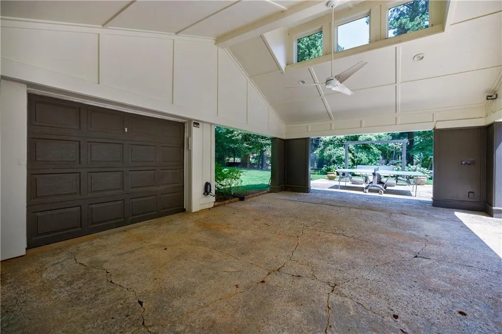 5640 Lake Forrest Drive, Atlanta, Georgia 30342, 5 Bedrooms Bedrooms, ,4 BathroomsBathrooms,Residential,Sold,5640 Lake Forrest Drive,7273487