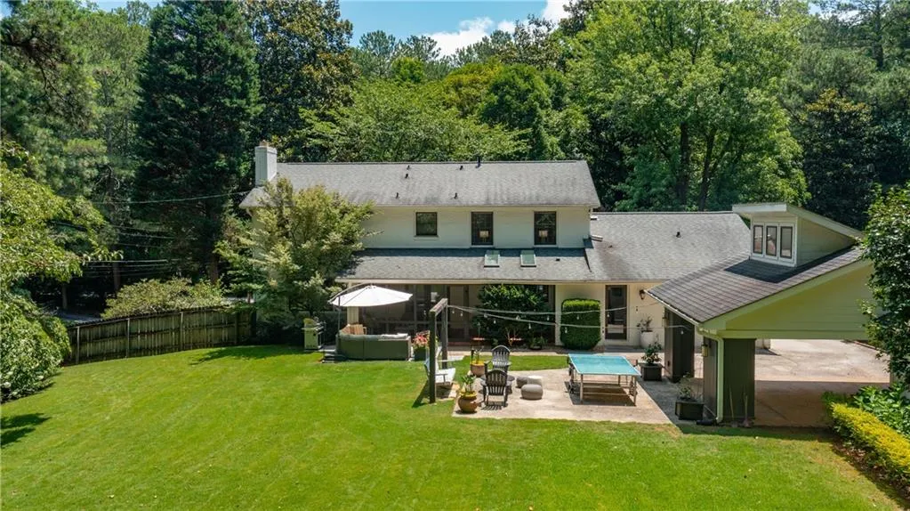 5640 Lake Forrest Drive, Atlanta, Georgia 30342, 5 Bedrooms Bedrooms, ,4 BathroomsBathrooms,Residential,Sold,5640 Lake Forrest Drive,7273487