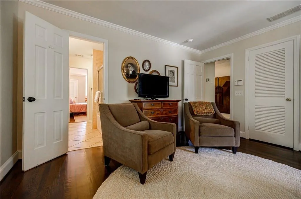 5640 Lake Forrest Drive, Atlanta, Georgia 30342, 5 Bedrooms Bedrooms, ,4 BathroomsBathrooms,Residential,Sold,5640 Lake Forrest Drive,7273487