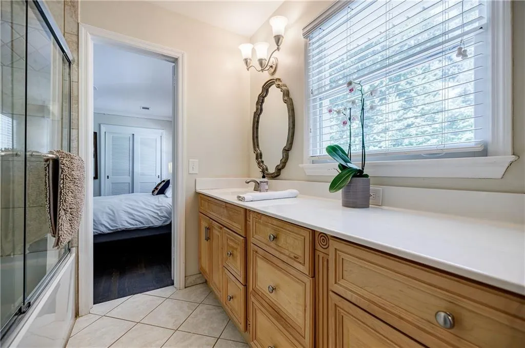 5640 Lake Forrest Drive, Atlanta, Georgia 30342, 5 Bedrooms Bedrooms, ,4 BathroomsBathrooms,Residential,Sold,5640 Lake Forrest Drive,7273487