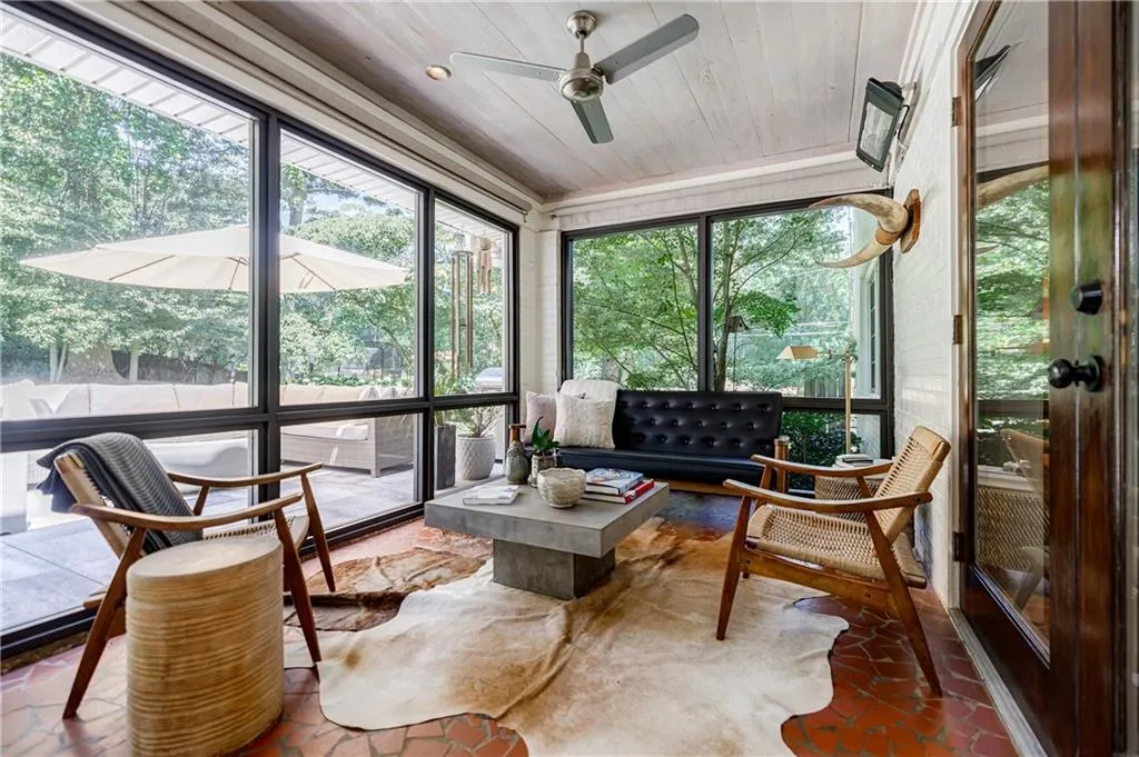 5640 Lake Forrest Drive, Atlanta, Georgia 30342, 5 Bedrooms Bedrooms, ,4 BathroomsBathrooms,Residential,Sold,5640 Lake Forrest Drive,7273487