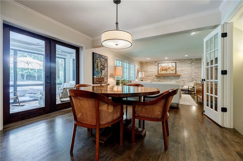 5640 Lake Forrest Drive, Atlanta, Georgia 30342, 5 Bedrooms Bedrooms, ,4 BathroomsBathrooms,Residential,Sold,5640 Lake Forrest Drive,7273487