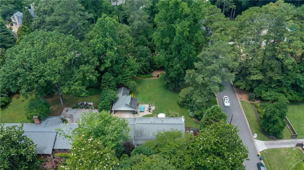 5640 Lake Forrest Drive, Atlanta, Georgia 30342, 5 Bedrooms Bedrooms, ,4 BathroomsBathrooms,Residential,Sold,5640 Lake Forrest Drive,7273487