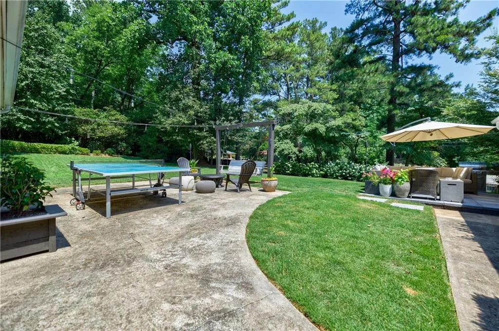 5640 Lake Forrest Drive, Atlanta, Georgia 30342, 5 Bedrooms Bedrooms, ,4 BathroomsBathrooms,Residential,Sold,5640 Lake Forrest Drive,7273487