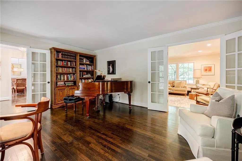 5640 Lake Forrest Drive, Atlanta, Georgia 30342, 5 Bedrooms Bedrooms, ,4 BathroomsBathrooms,Residential,Sold,5640 Lake Forrest Drive,7273487