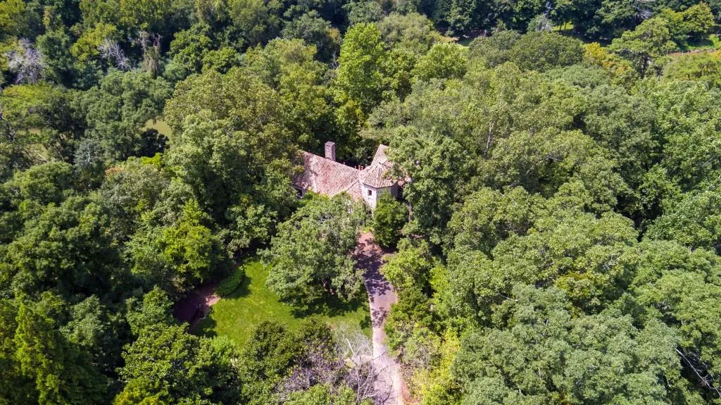 2100 West Wesley Road, Atlanta, Georgia 30327, 3 Bedrooms Bedrooms, ,3 BathroomsBathrooms,Land,For Sale,2100 West Wesley Road,7552397