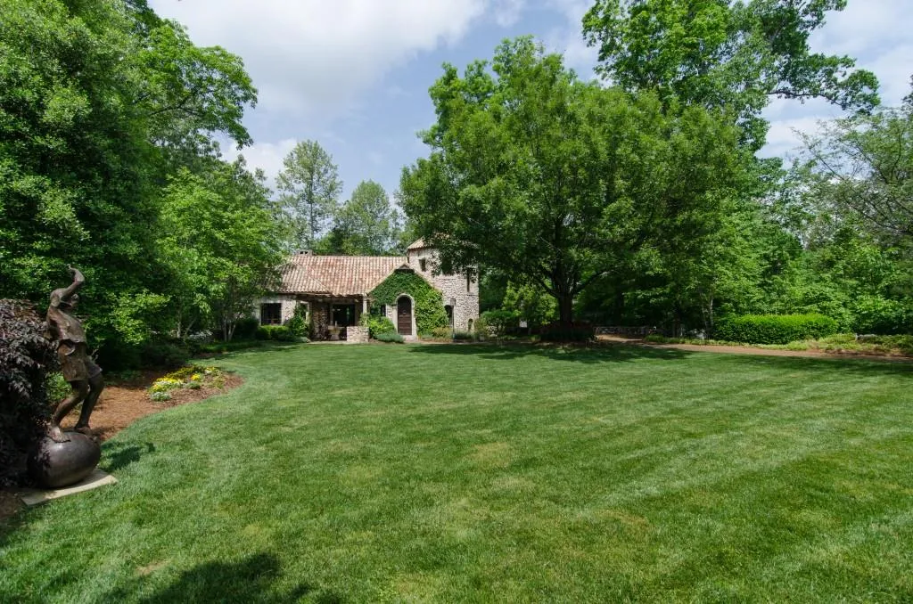2100 West Wesley Road, Atlanta, Georgia 30327, 3 Bedrooms Bedrooms, ,3 BathroomsBathrooms,Land,For Sale,2100 West Wesley Road,7552397