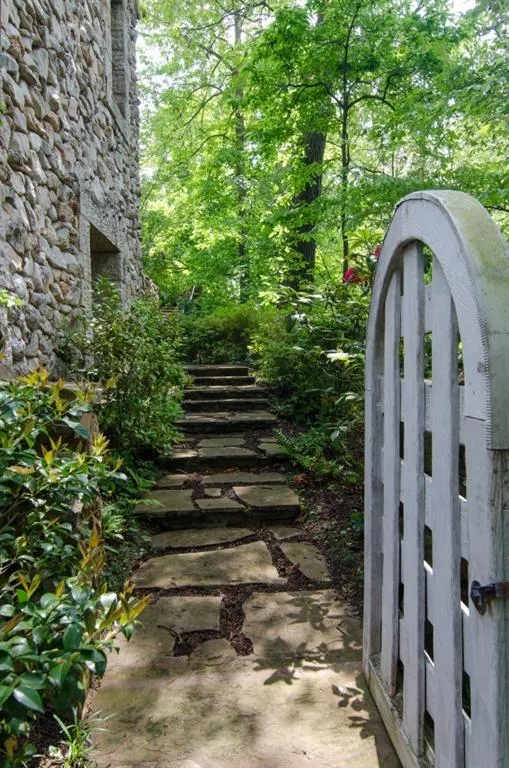 2100 West Wesley Road, Atlanta, Georgia 30327, 3 Bedrooms Bedrooms, ,3 BathroomsBathrooms,Land,For Sale,2100 West Wesley Road,7552397