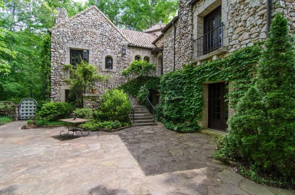 2100 West Wesley Road, Atlanta, Georgia 30327, 3 Bedrooms Bedrooms, ,3 BathroomsBathrooms,Land,For Sale,2100 West Wesley Road,7552397
