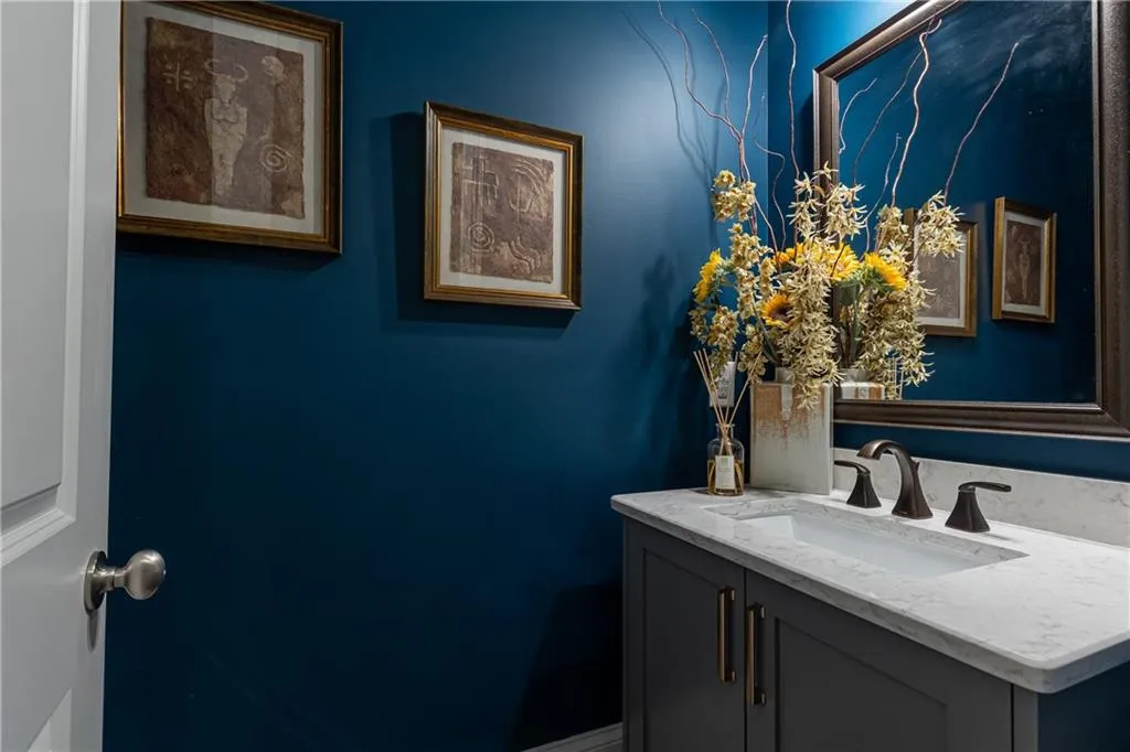 435 Belada Boulevard, Atlanta, Georgia 30342, 6 Bedrooms Bedrooms, ,5 BathroomsBathrooms,Residential,Sold,435 Belada Boulevard,7197848