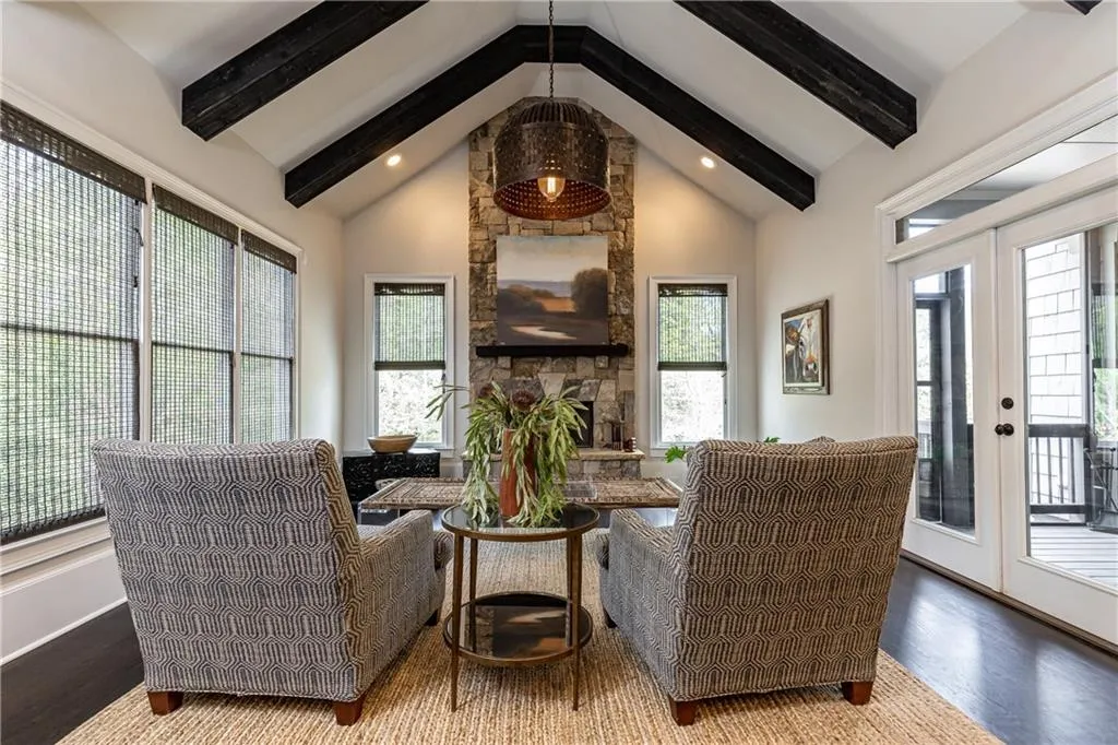 435 Belada Boulevard, Atlanta, Georgia 30342, 6 Bedrooms Bedrooms, ,5 BathroomsBathrooms,Residential,Sold,435 Belada Boulevard,7197848