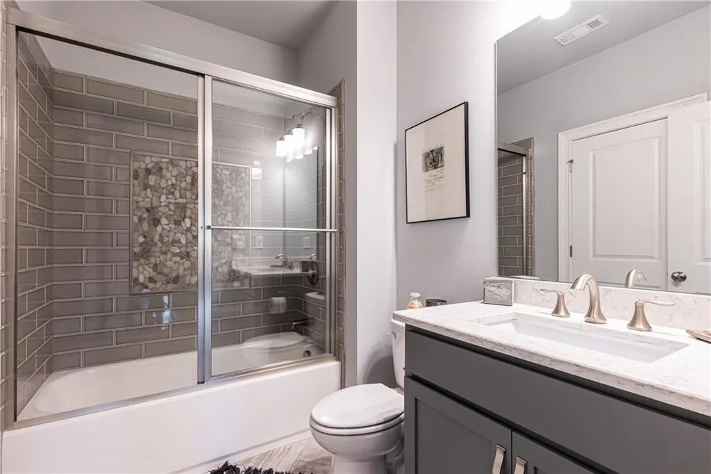 435 Belada Boulevard, Atlanta, Georgia 30342, 6 Bedrooms Bedrooms, ,5 BathroomsBathrooms,Residential,Sold,435 Belada Boulevard,7197848