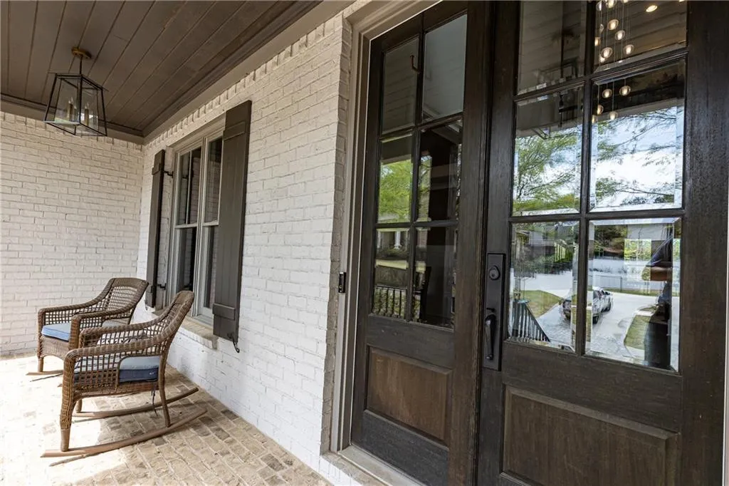 435 Belada Boulevard, Atlanta, Georgia 30342, 6 Bedrooms Bedrooms, ,5 BathroomsBathrooms,Residential,Sold,435 Belada Boulevard,7197848