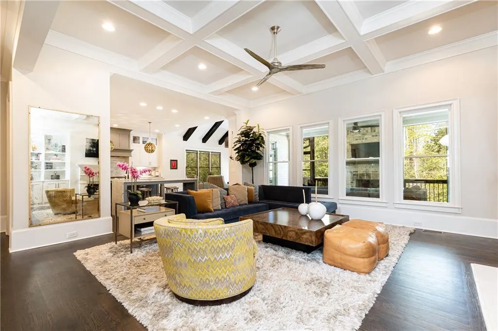 435 Belada Boulevard, Atlanta, Georgia 30342, 6 Bedrooms Bedrooms, ,5 BathroomsBathrooms,Residential,Sold,435 Belada Boulevard,7197848