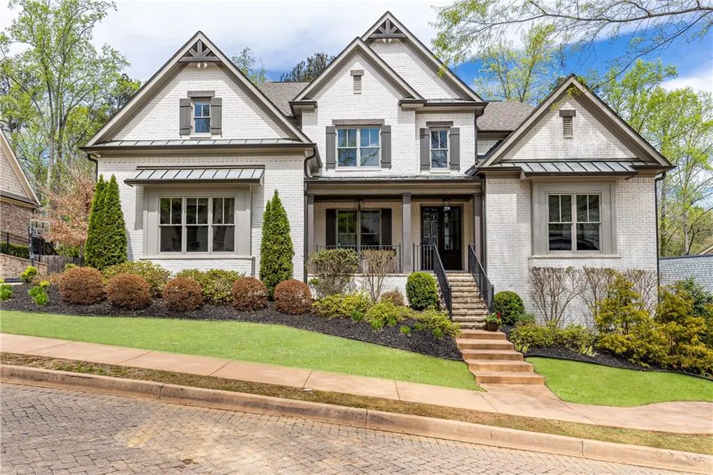 435 Belada Boulevard, Atlanta, Georgia 30342, 6 Bedrooms Bedrooms, ,5 BathroomsBathrooms,Residential,Sold,435 Belada Boulevard,7197848