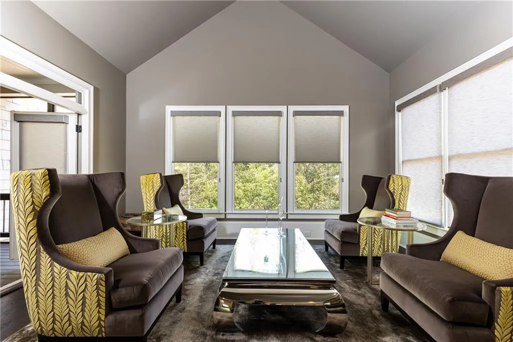 435 Belada Boulevard, Atlanta, Georgia 30342, 6 Bedrooms Bedrooms, ,5 BathroomsBathrooms,Residential,Sold,435 Belada Boulevard,7197848