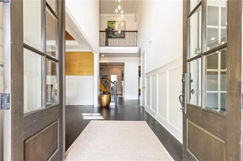 435 Belada Boulevard, Atlanta, Georgia 30342, 6 Bedrooms Bedrooms, ,5 BathroomsBathrooms,Residential,Sold,435 Belada Boulevard,7197848