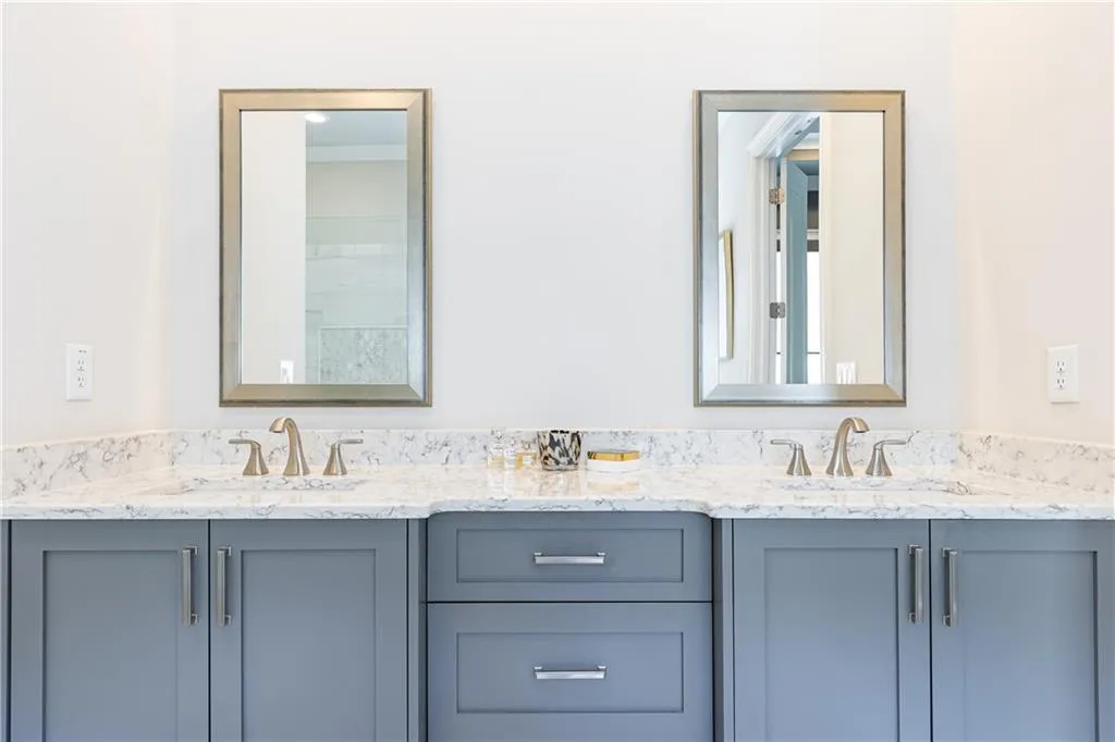 435 Belada Boulevard, Atlanta, Georgia 30342, 6 Bedrooms Bedrooms, ,5 BathroomsBathrooms,Residential,Sold,435 Belada Boulevard,7197848