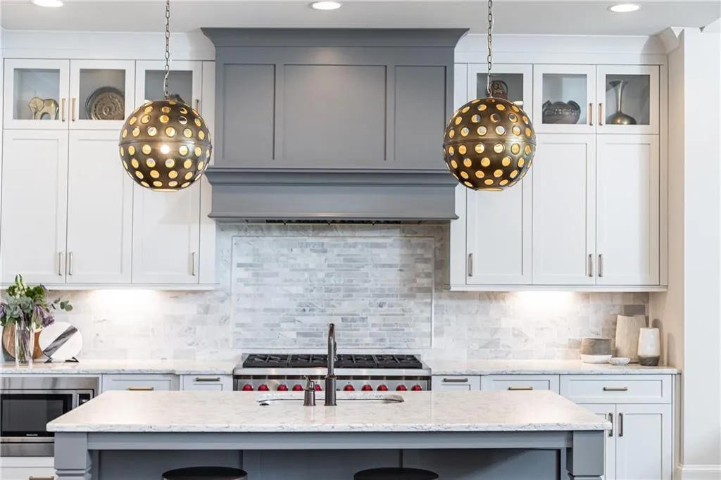 435 Belada Boulevard, Atlanta, Georgia 30342, 6 Bedrooms Bedrooms, ,5 BathroomsBathrooms,Residential,Sold,435 Belada Boulevard,7197848