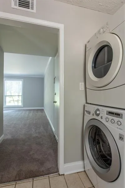 5582 Kingsport Drive Ne Unit 23, Atlanta, Georgia 30342, 2 Bedrooms Bedrooms, ,1 BathroomBathrooms,Residential,Sold,5582 Kingsport Drive Ne Unit 23,6613654