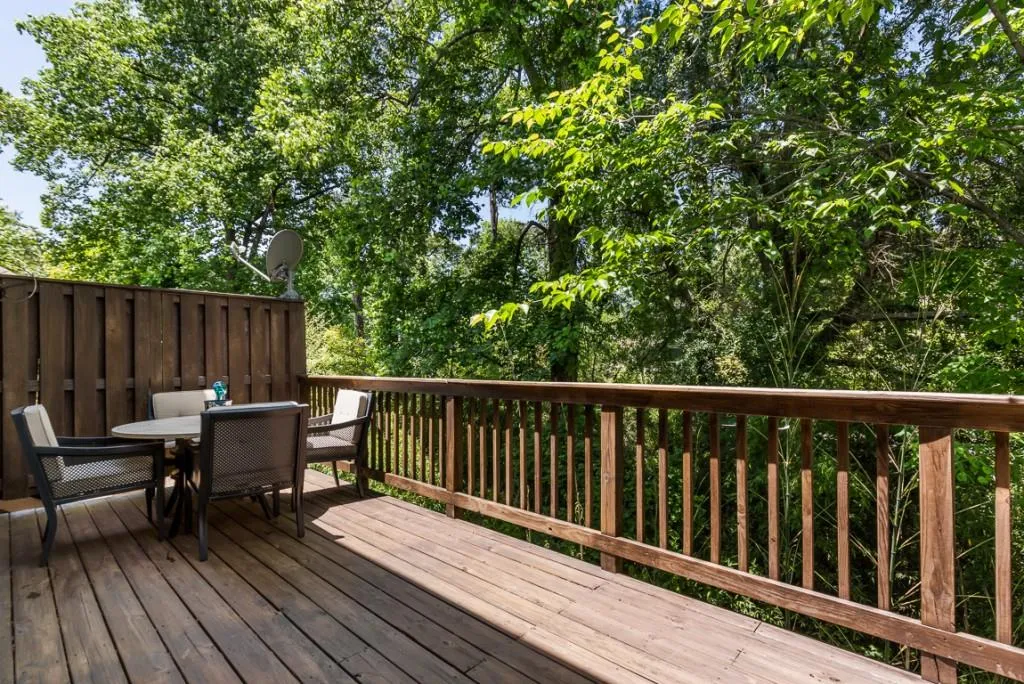 180 Mystic Court, Atlanta, Georgia 30342, 3 Bedrooms Bedrooms, ,3 BathroomsBathrooms,Residential,Sold,180 Mystic Court,6900640