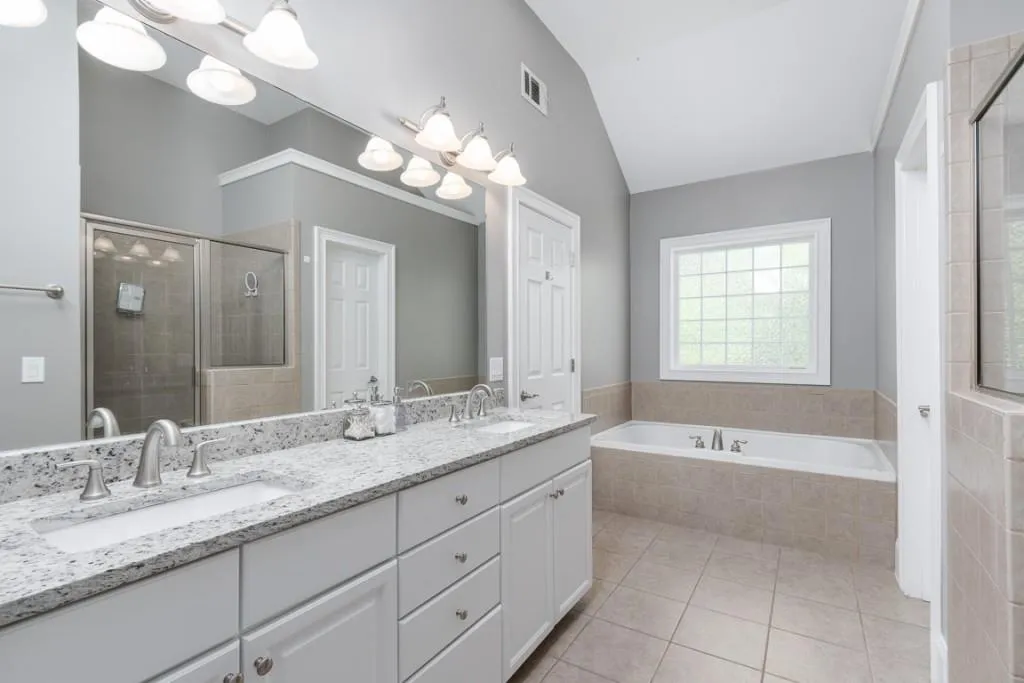 180 Mystic Court, Atlanta, Georgia 30342, 3 Bedrooms Bedrooms, ,3 BathroomsBathrooms,Residential,Sold,180 Mystic Court,6900640