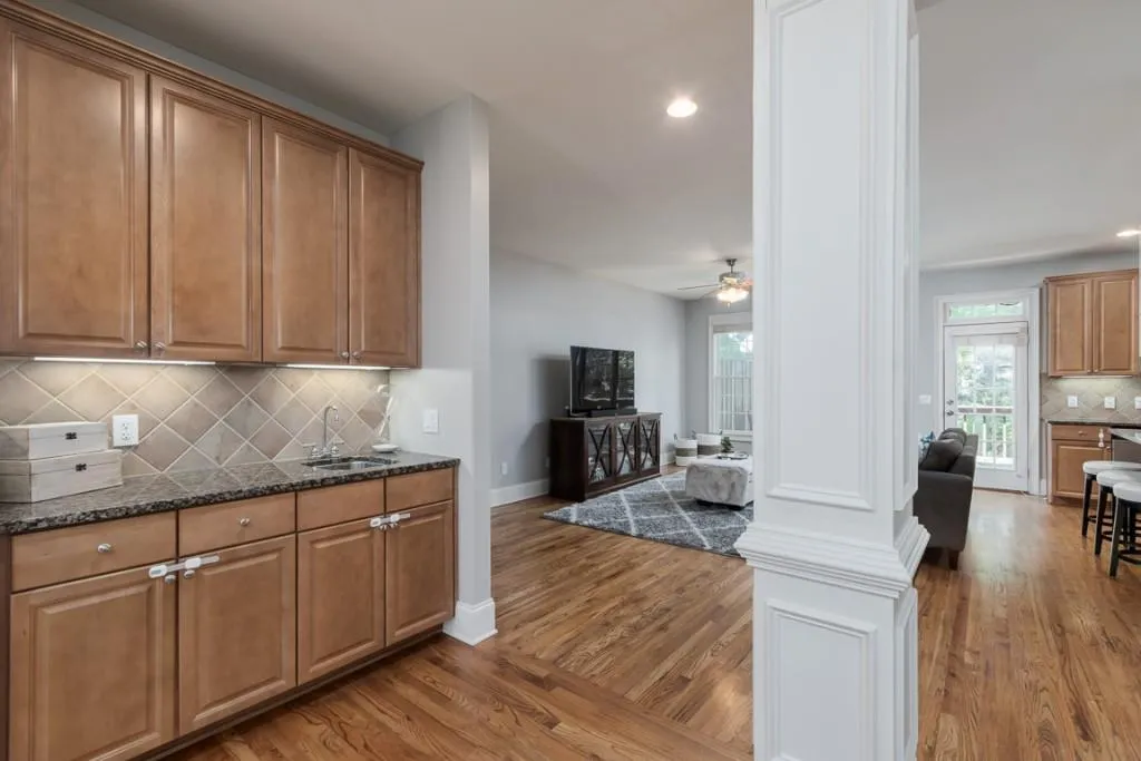 180 Mystic Court, Atlanta, Georgia 30342, 3 Bedrooms Bedrooms, ,3 BathroomsBathrooms,Residential,Sold,180 Mystic Court,6900640