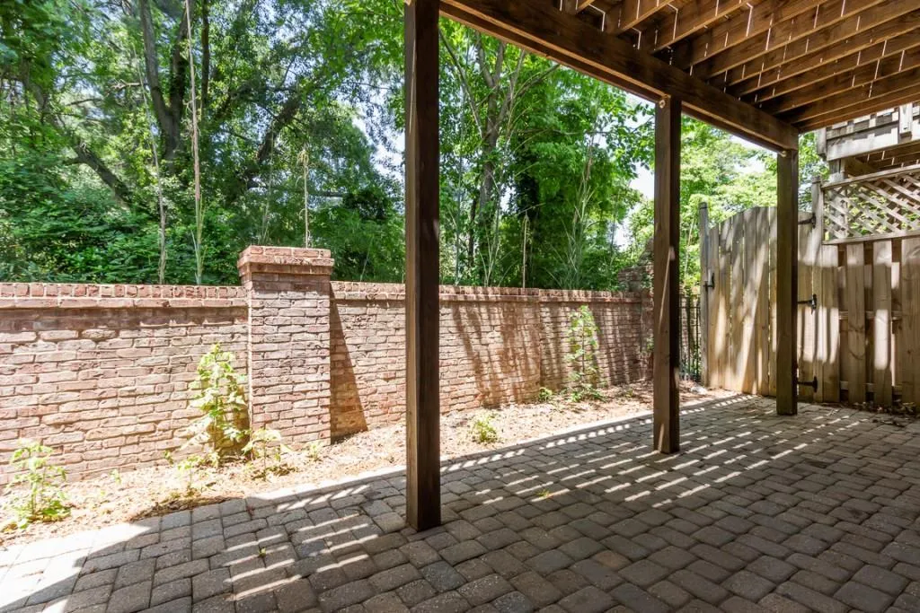 180 Mystic Court, Atlanta, Georgia 30342, 3 Bedrooms Bedrooms, ,3 BathroomsBathrooms,Residential,Sold,180 Mystic Court,6900640