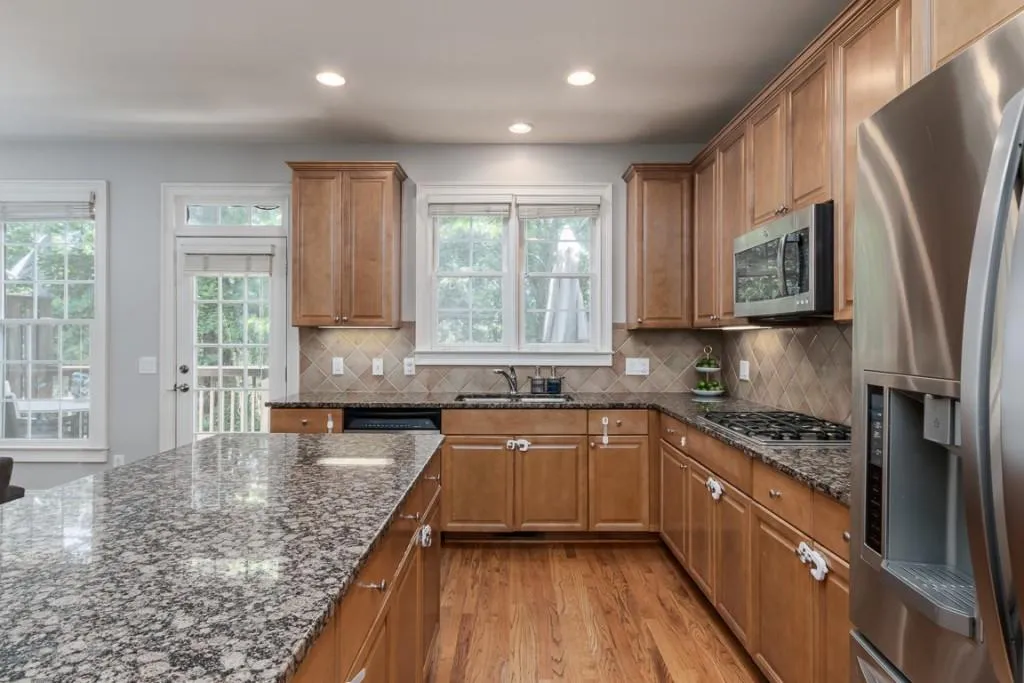 180 Mystic Court, Atlanta, Georgia 30342, 3 Bedrooms Bedrooms, ,3 BathroomsBathrooms,Residential,Sold,180 Mystic Court,6900640