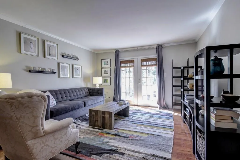 5400 Roswell Road Unit H7, Atlanta, Georgia 30342, 2 Bedrooms Bedrooms, ,1 BathroomBathrooms,Residential,Sold,5400 Roswell Road Unit H7,5648148