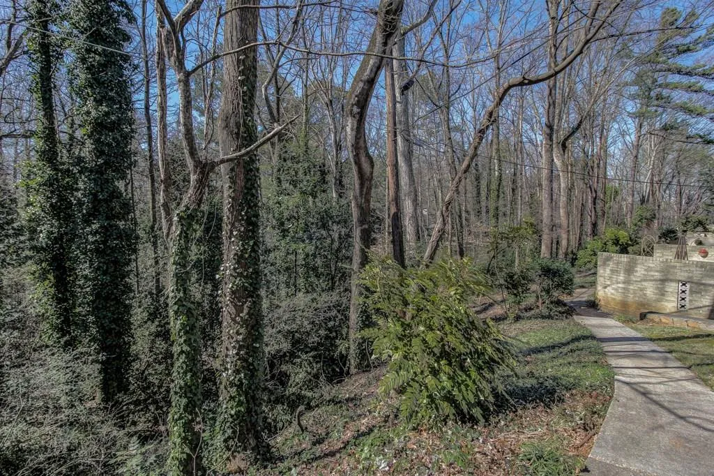 5400 Roswell Road Unit H7, Atlanta, Georgia 30342, 2 Bedrooms Bedrooms, ,1 BathroomBathrooms,Residential,Sold,5400 Roswell Road Unit H7,5648148