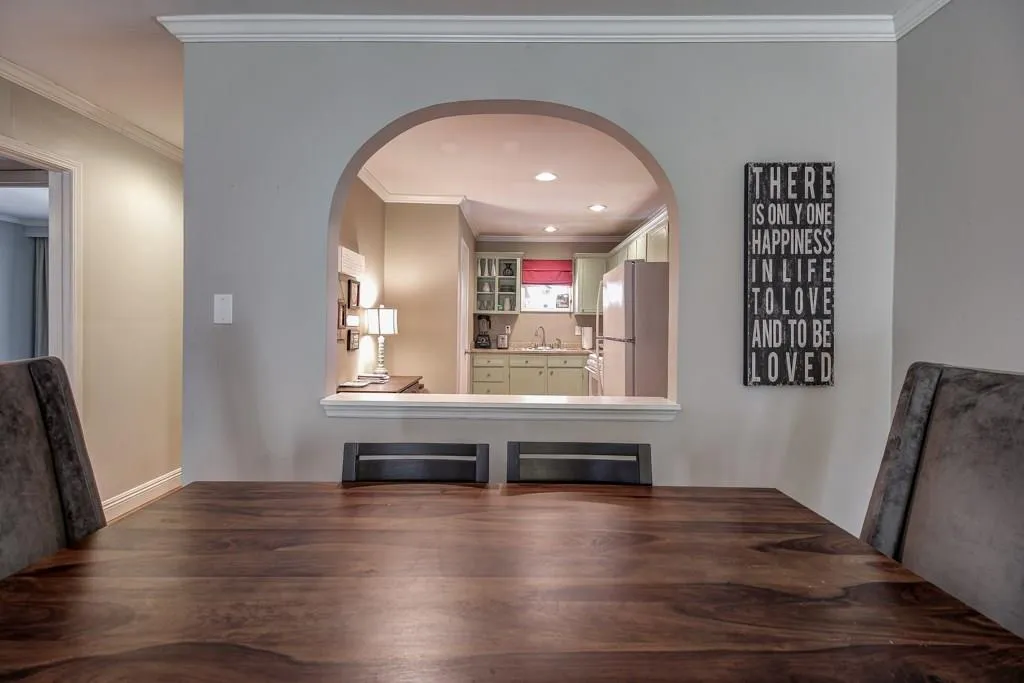 5400 Roswell Road Unit H7, Atlanta, Georgia 30342, 2 Bedrooms Bedrooms, ,1 BathroomBathrooms,Residential,Sold,5400 Roswell Road Unit H7,5648148