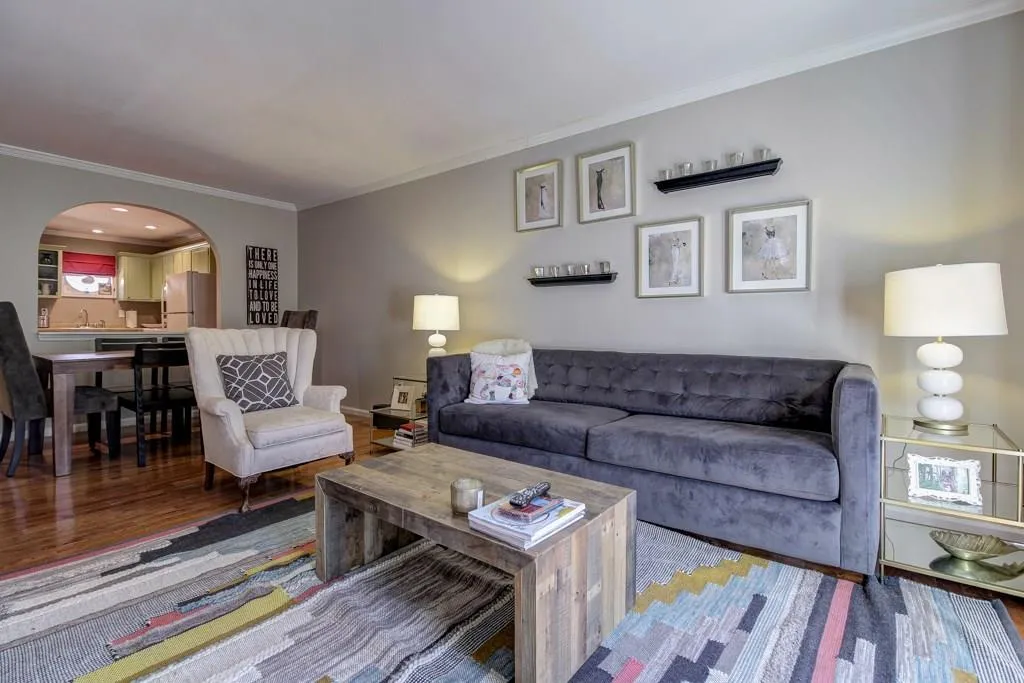 5400 Roswell Road Unit H7, Atlanta, Georgia 30342, 2 Bedrooms Bedrooms, ,1 BathroomBathrooms,Residential,Sold,5400 Roswell Road Unit H7,5648148