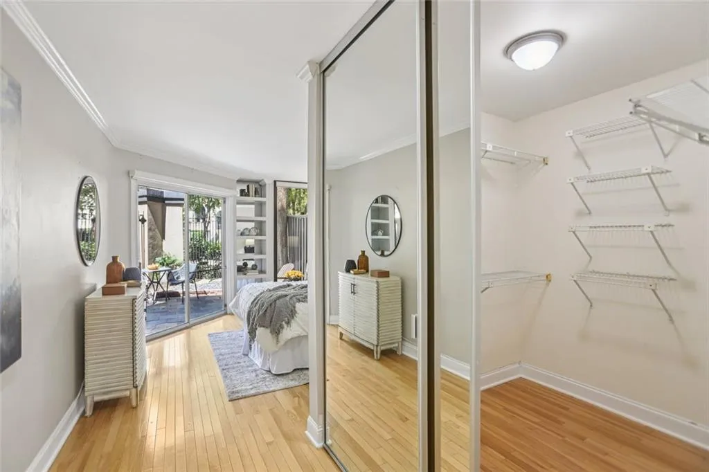 209 14th Street Ne Unit 105, Atlanta, Georgia 30309, 2 Bedrooms Bedrooms, ,2 BathroomsBathrooms,Residential,For Sale,209 14th Street Ne Unit 105,7643704