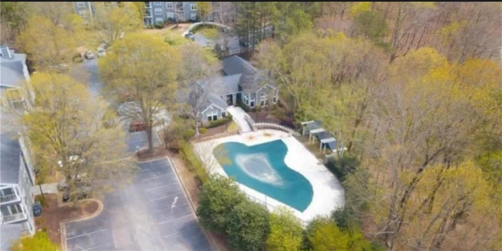 6304 Santa Fe Parkway, Sandy Springs, Georgia 30350, 2 Bedrooms Bedrooms, ,2 BathroomsBathrooms,Residential,Sold,6304 Santa Fe Parkway,6526443