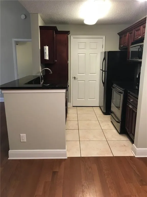 6304 Santa Fe Parkway, Sandy Springs, Georgia 30350, 2 Bedrooms Bedrooms, ,2 BathroomsBathrooms,Residential,Sold,6304 Santa Fe Parkway,6526443