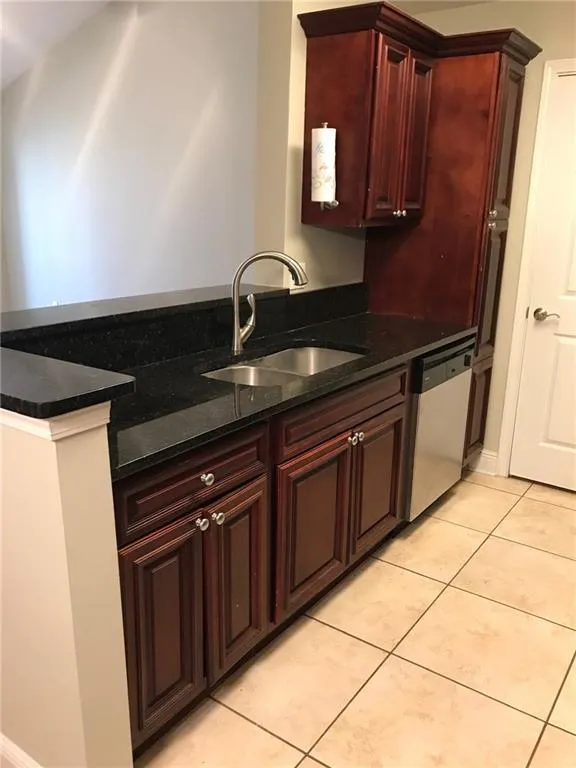 6304 Santa Fe Parkway, Sandy Springs, Georgia 30350, 2 Bedrooms Bedrooms, ,2 BathroomsBathrooms,Residential,Sold,6304 Santa Fe Parkway,6526443