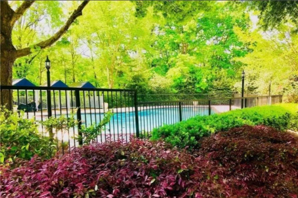 6304 Santa Fe Parkway, Sandy Springs, Georgia 30350, 2 Bedrooms Bedrooms, ,2 BathroomsBathrooms,Residential,Sold,6304 Santa Fe Parkway,6526443