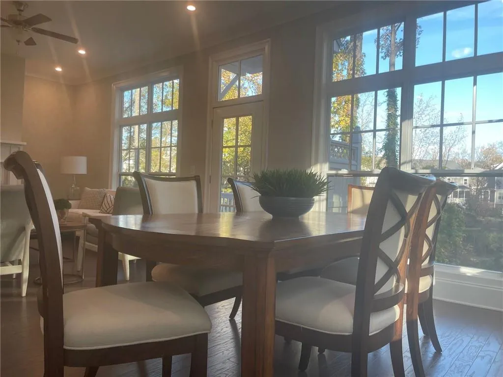 4001 Eamont Lane, Sandy Springs, Georgia 30328, 3 Bedrooms Bedrooms, ,3 BathroomsBathrooms,Residential,Sold,4001 Eamont Lane,6816433