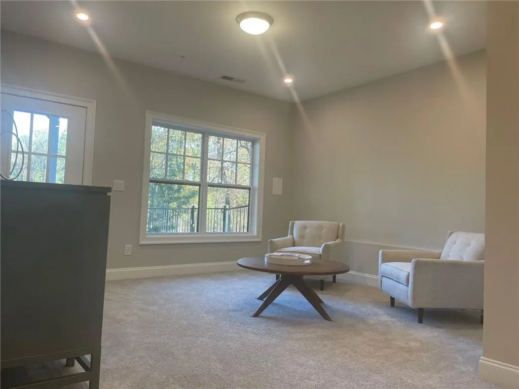 4001 Eamont Lane, Sandy Springs, Georgia 30328, 3 Bedrooms Bedrooms, ,3 BathroomsBathrooms,Residential,Sold,4001 Eamont Lane,6816433