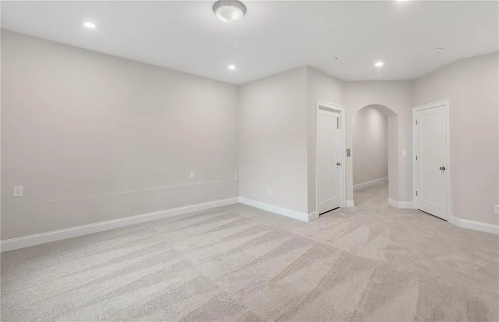 4001 Eamont Lane, Sandy Springs, Georgia 30328, 3 Bedrooms Bedrooms, ,3 BathroomsBathrooms,Residential,Sold,4001 Eamont Lane,6816433