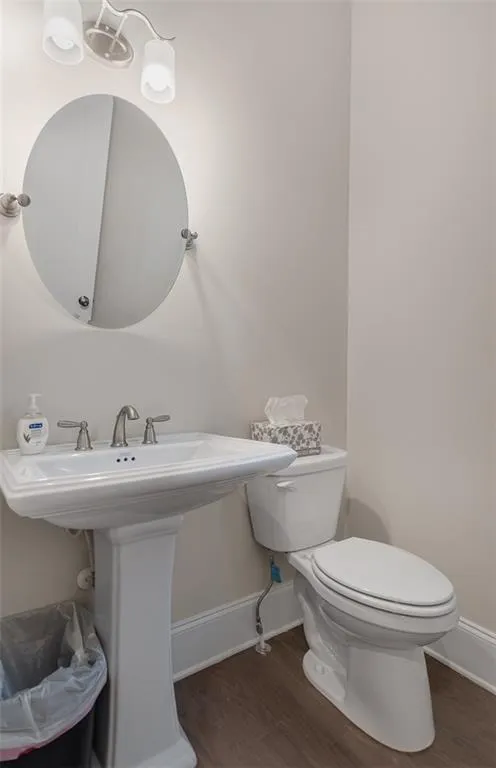 4001 Eamont Lane, Sandy Springs, Georgia 30328, 3 Bedrooms Bedrooms, ,3 BathroomsBathrooms,Residential,Sold,4001 Eamont Lane,6816433