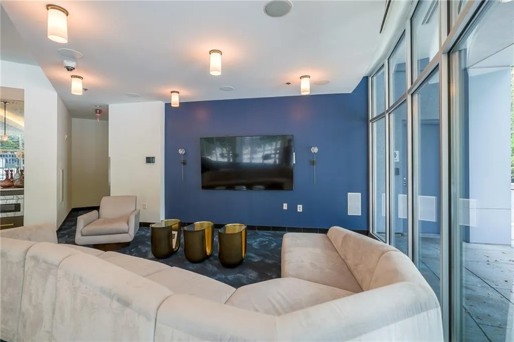 44 Peachtree Place Nw Unit 629, Atlanta, Georgia 30309, 1 Bedroom Bedrooms, ,1 BathroomBathrooms,Residential,For Sale,44 Peachtree Place Nw Unit 629,7550771