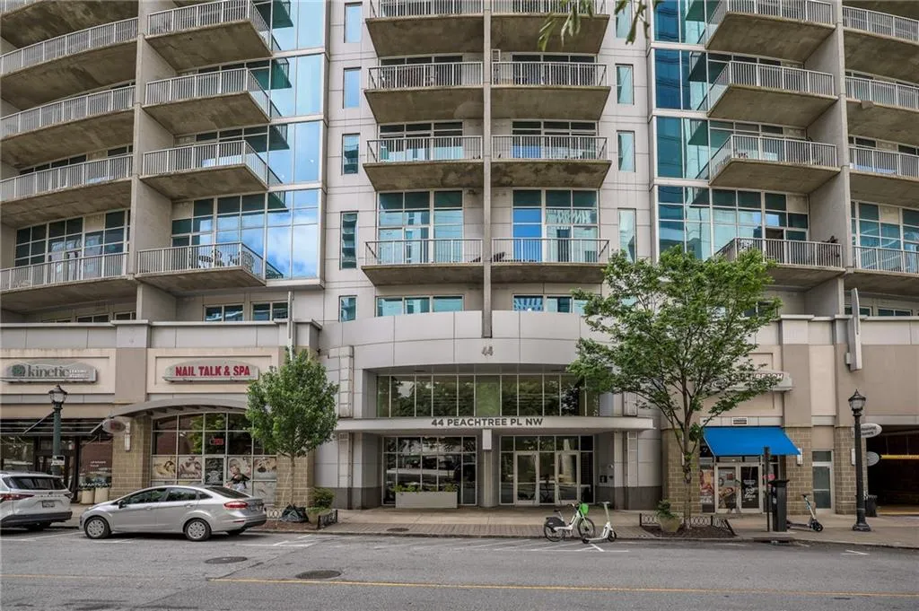 44 Peachtree Place Nw Unit 629, Atlanta, Georgia 30309, 1 Bedroom Bedrooms, ,1 BathroomBathrooms,Residential,For Sale,44 Peachtree Place Nw Unit 629,7550771
