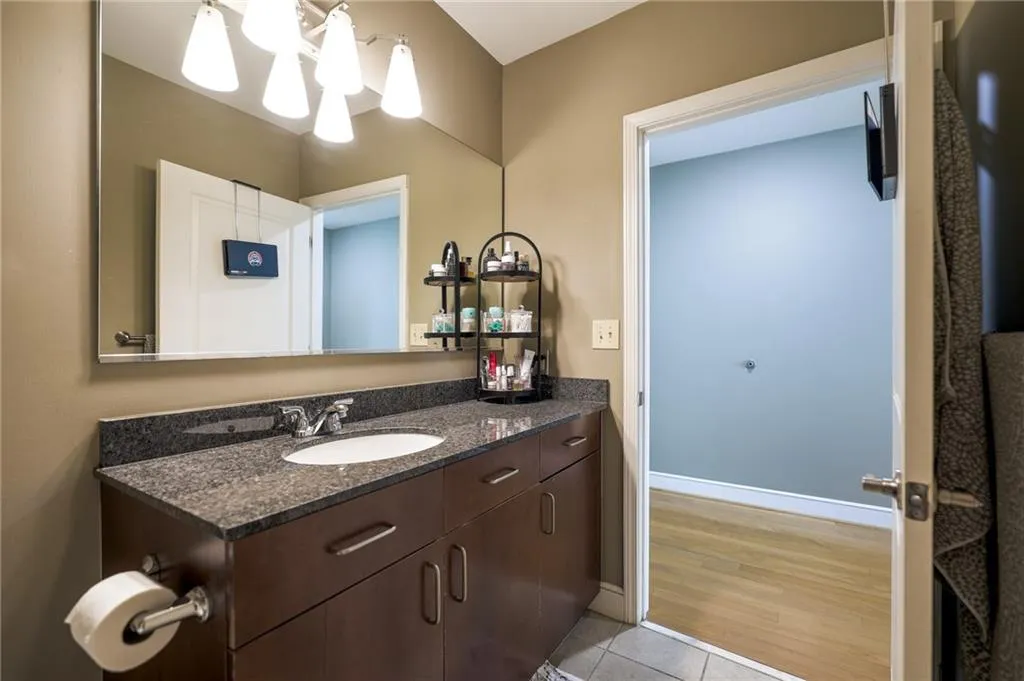 44 Peachtree Place Nw Unit 629, Atlanta, Georgia 30309, 1 Bedroom Bedrooms, ,1 BathroomBathrooms,Residential,For Sale,44 Peachtree Place Nw Unit 629,7550771
