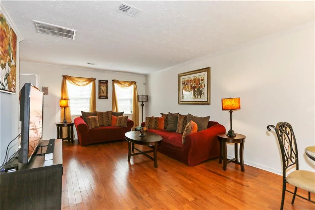 215 Winding River Drive Unit D, Sandy Springs, Georgia 30350, 2 Bedrooms Bedrooms, ,2 BathroomsBathrooms,Residential,Sold,215 Winding River Drive Unit D,6511609