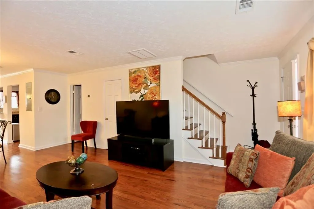 215 Winding River Drive Unit D, Sandy Springs, Georgia 30350, 2 Bedrooms Bedrooms, ,2 BathroomsBathrooms,Residential,Sold,215 Winding River Drive Unit D,6511609